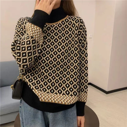 Womens Retro Chic Contrast-Knit Sweater